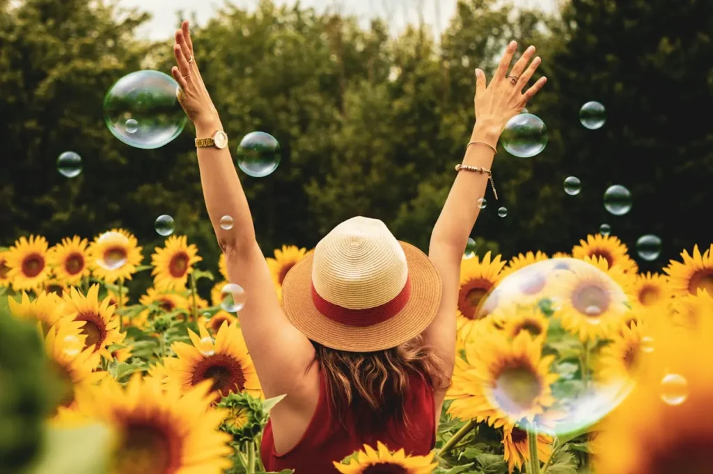 happy woman affirmations
